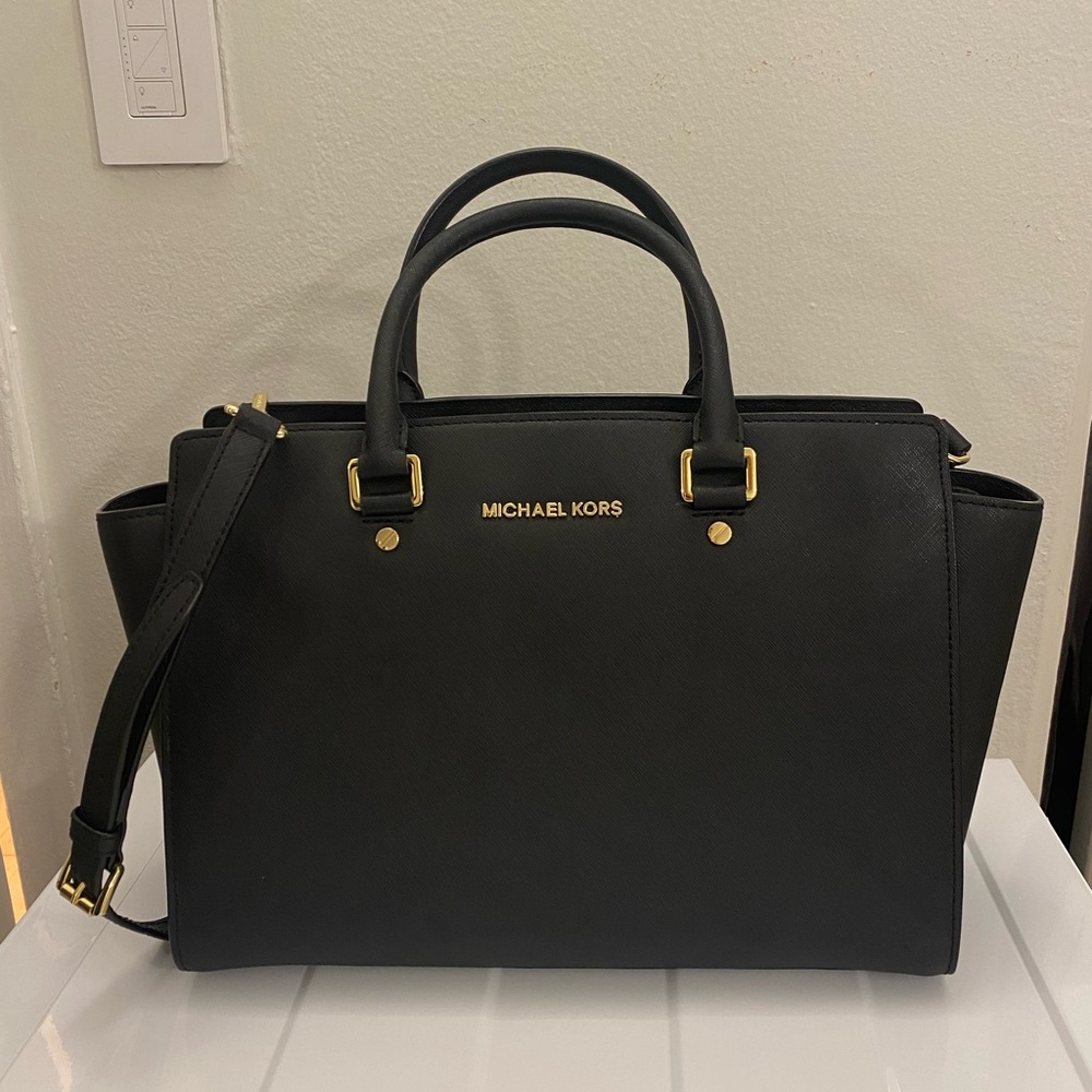 PERFECT CONDITION Michael Kors Selma bag medium